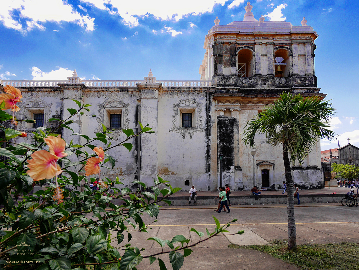 Nicaragua: LEON: Die Kathedrale am Parque Central